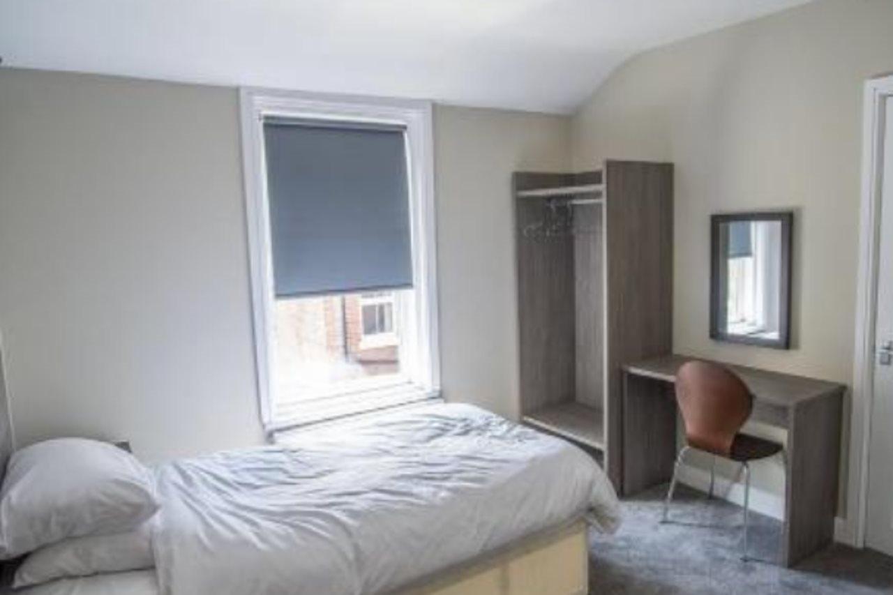 Tequila And Dunlin Rooms Southport Central Екстериор снимка