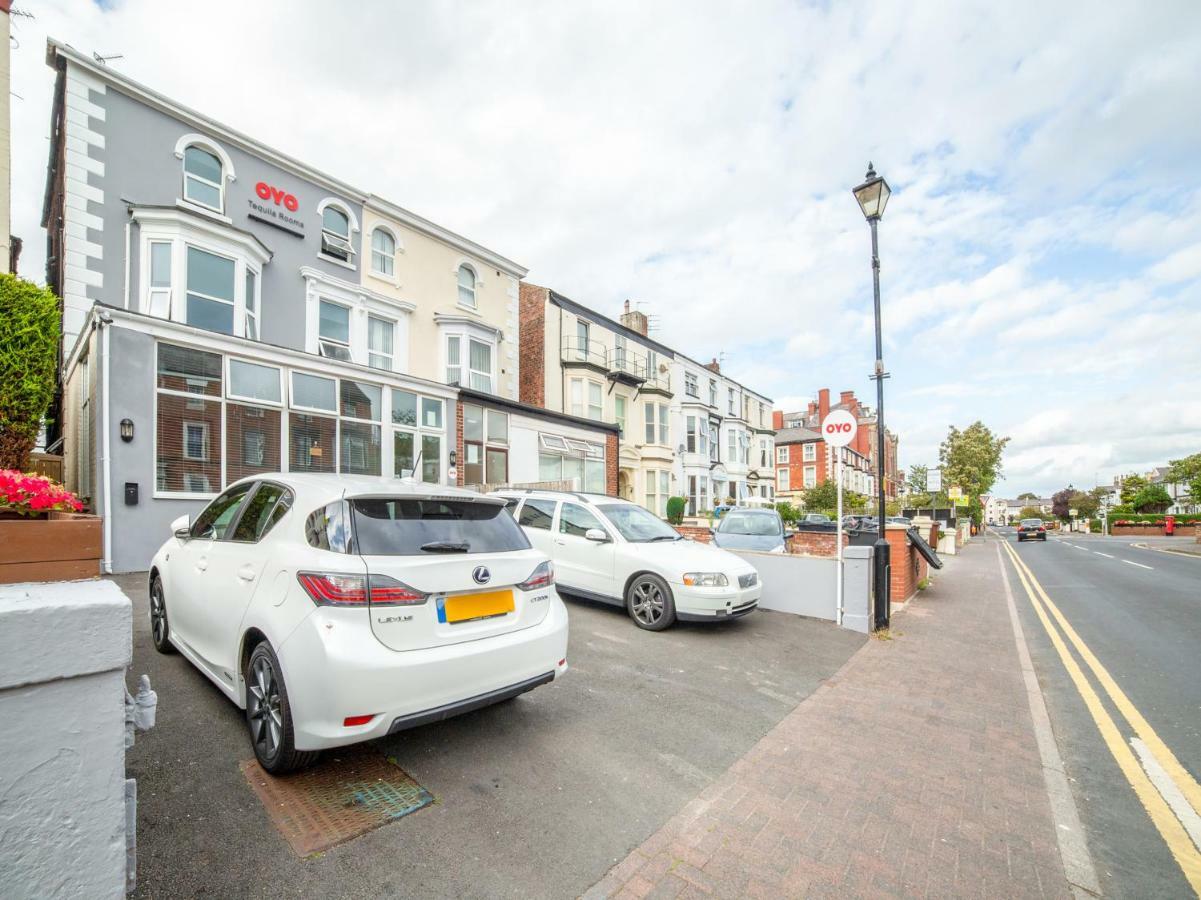 Tequila And Dunlin Rooms Southport Central Екстериор снимка